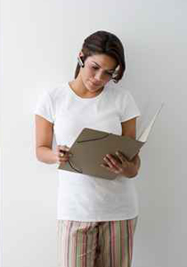 ابتلعت سماعة البلوتوث بعد أن كشفتها المراقبة تغش بالامتحان! صورة رقم 1