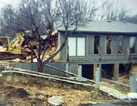 جرف منزله ومحاه عن الخارطة خشية أن يضع البنك يده عليه!        صورة رقم 1