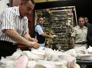 عمدة امستردام: الوسيلة الوحيدة لمحاربة الحشيش أتاحته قانونياً صورة رقم 1