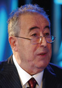 وفاة اسطورة الاعلام وامبراطور كرة السلة اللبناني انطوان شويري صورة رقم 1 وفاة اسطورة الاعلام وامبراطور كرة السلة اللبناني انطوان شويري صورة رقم 1