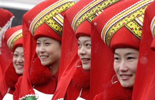 الصين تحتل الفضاء بخمسة رجال وامرأتين صورة رقم 3 الصين تحتل الفضاء بخمسة رجال وامرأتين صورة رقم 3