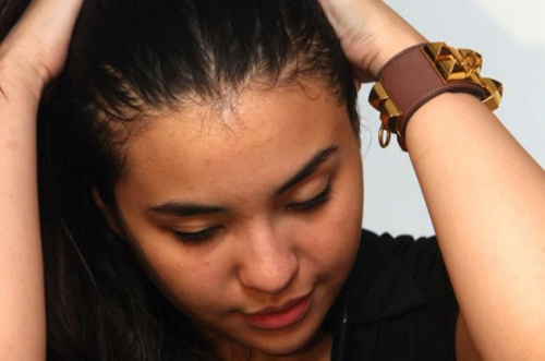 محكمة ماليزيا تغرّم ضحية الأمير التي اغتصبها وأساء معاملتها!  صورة رقم 2