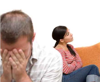 الحماوات يختلفن على لون الملابس والأزواج تطلق!  صورة رقم 1