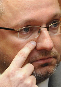 تورط أعضاء الحزب الديموقراطي المسيحي مع بائعات الهوى! صورة رقم 1