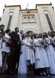 سياحة على الطريقة اللبنانية.. نقاهة وصفقة زواج في قبرص  صورة رقم 1