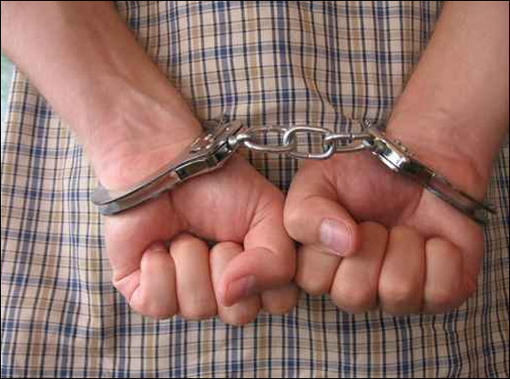 والد متوحش: إعترف بإغتصاب ابنتيه وحمل إحداهن! صورة رقم 1 والد متوحش: إعترف بإغتصاب ابنتيه وحمل إحداهن! صورة رقم 1