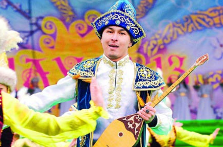 يوم  النوروز: خلاص للإنسانية من العبودية وحرق للذنوب  صورة رقم 8