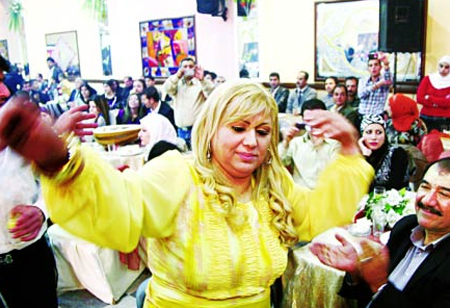 يوم  النوروز: خلاص للإنسانية من العبودية وحرق للذنوب  صورة رقم 9