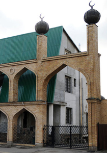 مجموعة بولندية تعارض بناء مسجد يستوعب 10 آلاف مسلم صورة رقم 1 مجموعة بولندية تعارض بناء مسجد يستوعب 10 آلاف مسلم صورة رقم 1