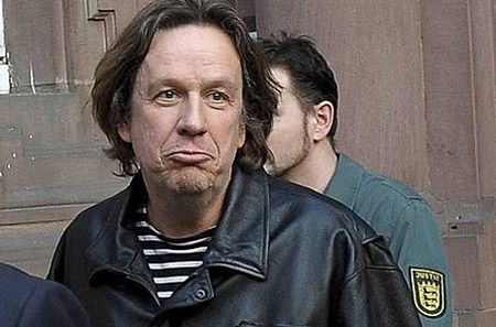 الراصد الجوي الألماني يواجه جوا مكفهرا بعد اتهامه بالاغتصاب صورة رقم 5 الراصد الجوي الألماني يواجه جوا مكفهرا بعد اتهامه بالاغتصاب صورة رقم 5