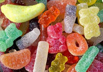 عدم رضاه عن مرؤوسيه دفعه الى تسميم الحلوى!! صورة رقم 1