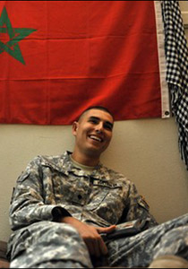 حتى في القاعدة العسكرية معاناة الجندي الأمريكي المسلم لا تنتهي  صورة رقم 1