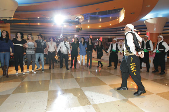 نجاح كبير لمهرجان العرسان في عيلبون بمبادرة هيثم بطحيش  صورة رقم 82