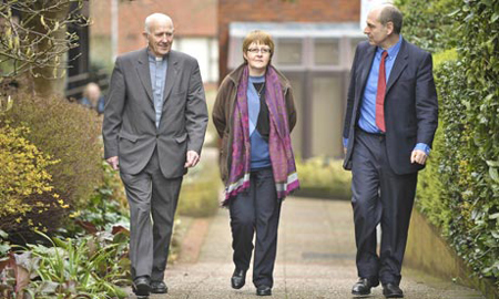 منع ممرضة من ارتداء الصليب أثناء عملها يغضب القساوسة صورة رقم 3 منع ممرضة من ارتداء الصليب أثناء عملها يغضب القساوسة صورة رقم 3