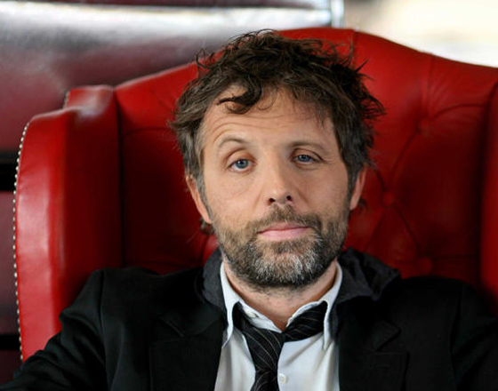 حرب لاذعة بين 