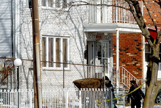 قتل زوجته وابنتيه وإنتحر.. 