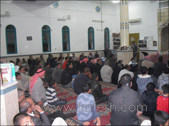 الحركة الإسلامية توزع جوائز مسابقة حفظ سور القرآن الكريم صورة رقم 2