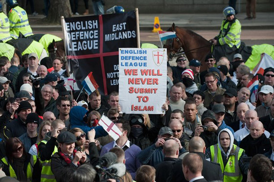 إستمرار مسلسل الإساءة للدين دون تحرك أي دولة لإيقافه!!  صورة رقم 6