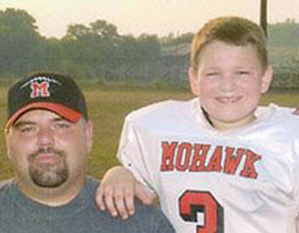 خلاف على محاكمة صبي قاصر نفذ جريمة قتل مزدوجة كبالغ  صورة رقم 1