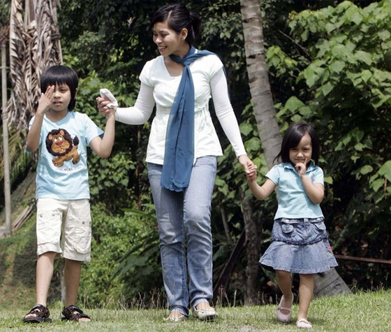 عارضة أزياء ماليزية تنجو من عقوبة الجلد بعد شربها البيرة صورة رقم 3 عارضة أزياء ماليزية تنجو من عقوبة الجلد بعد شربها البيرة صورة رقم 3