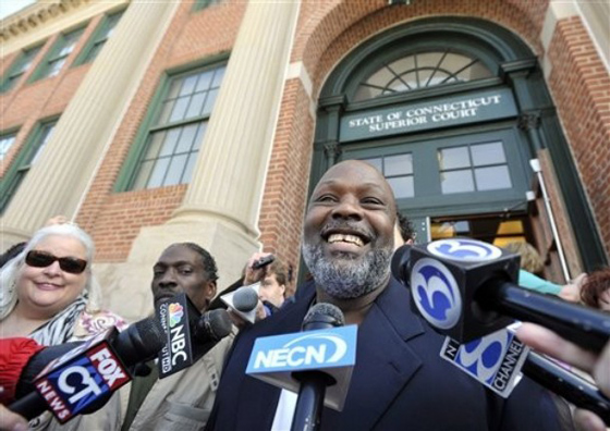 بعد 16 عاما من الظلم.. الافراج عن امريكيين!! صورة رقم 7 بعد 16 عاما من الظلم.. الافراج عن امريكيين!! صورة رقم 7