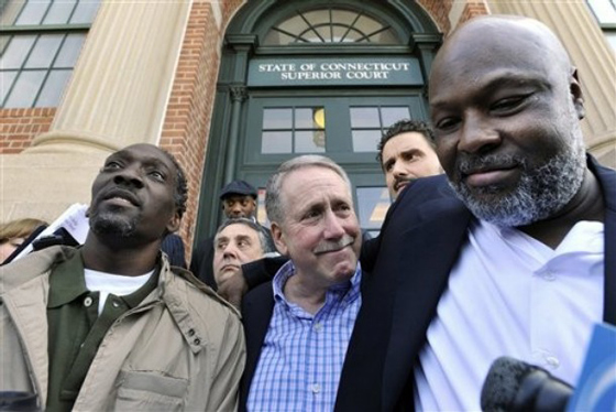 بعد 16 عاما من الظلم.. الافراج عن امريكيين!! صورة رقم 4 بعد 16 عاما من الظلم.. الافراج عن امريكيين!! صورة رقم 4