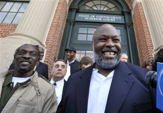 بعد 16 عاما من الظلم.. الافراج عن امريكيين!! صورة رقم 8 بعد 16 عاما من الظلم.. الافراج عن امريكيين!! صورة رقم 8