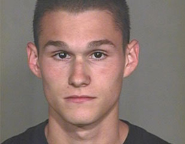 القبض على شاب قدم لزملائه بالمدرسة كعكة الماريخوانا! صورة رقم 1 القبض على شاب قدم لزملائه بالمدرسة كعكة الماريخوانا! صورة رقم 1