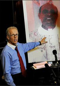 في أحدث إنتهاكات مشينة: إتهام قس أمريكي بالتحرش بالمراهقات! صورة رقم 1 في أحدث إنتهاكات مشينة: إتهام قس أمريكي بالتحرش بالمراهقات! صورة رقم 1