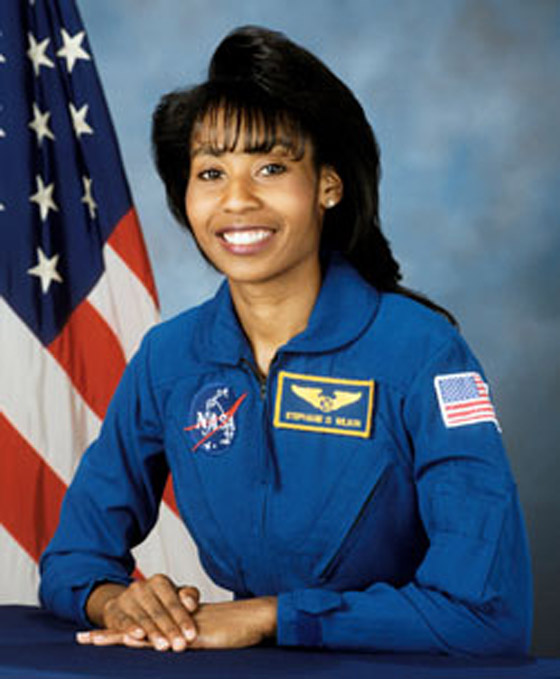 لأول مرة.. أربع نساء في الفضاء صورة رقم 7 لأول مرة.. أربع نساء في الفضاء صورة رقم 7