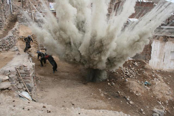 المطالبة بوقف مسلسل صرخة حجر لعرضه اغتصاب الاسيرات!  صورة رقم 3