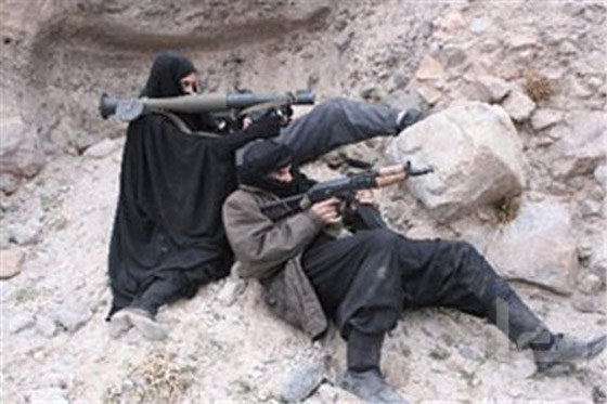 المطالبة بوقف مسلسل صرخة حجر لعرضه اغتصاب الاسيرات!  صورة رقم 7