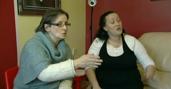 القبض على سيدتين اصطحبتا ميّت الى مطار ليفربول! صورة رقم 3 القبض على سيدتين اصطحبتا ميّت الى مطار ليفربول! صورة رقم 3