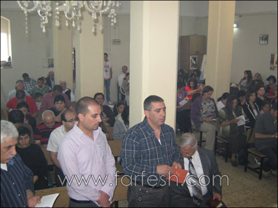 قداس الفصح في كنيسة إقرث المُهجَّرة  صورة رقم 7