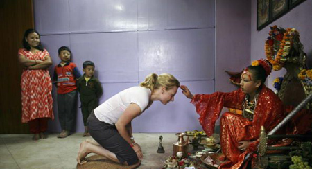 نيبال: الآلهة الحية تتخلى عن لقبها لإكمال دراستها صورة رقم 4 نيبال: الآلهة الحية تتخلى عن لقبها لإكمال دراستها صورة رقم 4