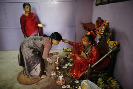 نيبال: الآلهة الحية تتخلى عن لقبها لإكمال دراستها صورة رقم 10 نيبال: الآلهة الحية تتخلى عن لقبها لإكمال دراستها صورة رقم 10