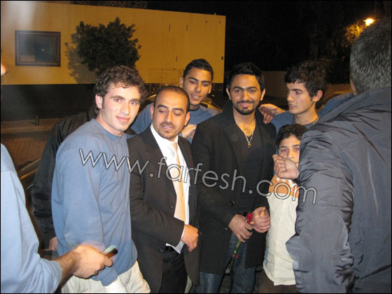 بسبب مشاركة إسرائيليين تامر يعتذر عن تسلم جائزته العالمية! صورة رقم 19