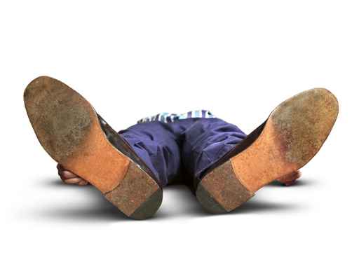 مصري رمى والدته من الشرفة وانتحر! صورة رقم 1