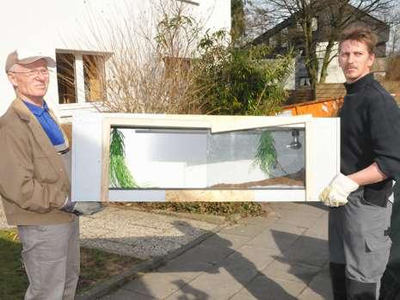 إخلاء بناية من سكانها واصطياد أفعى الكوبرا بطريقة مبتكرة!  صورة رقم 2