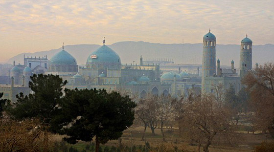 الجيش البريطاني يتعلم الرماية على المساجد!!        صورة رقم 4