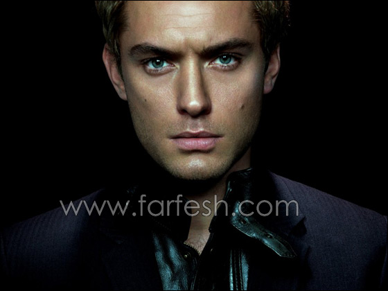 الممثل البريطاني جود لو يفوز بمعركة صور اطفاله  صورة رقم 5