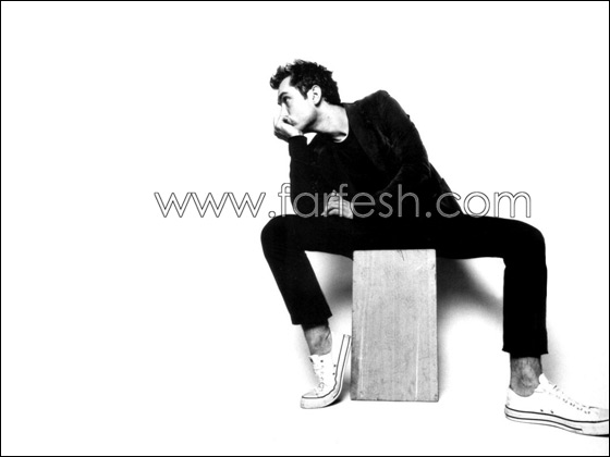 الممثل البريطاني جود لو يفوز بمعركة صور اطفاله  صورة رقم 22