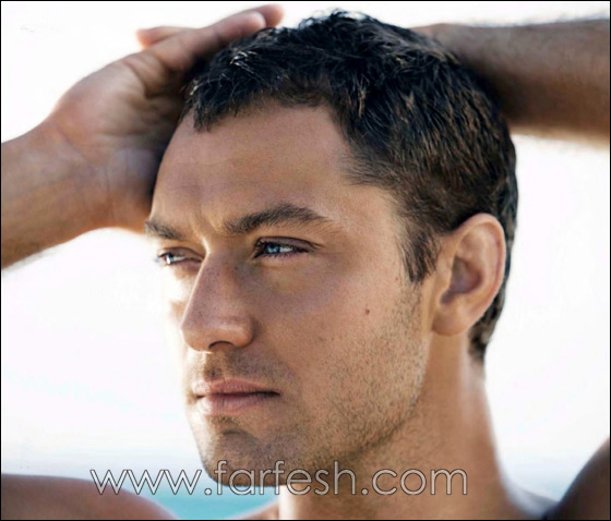 الممثل البريطاني جود لو يفوز بمعركة صور اطفاله  صورة رقم 6