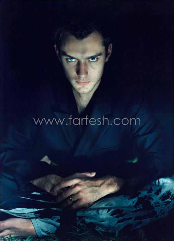 الممثل البريطاني جود لو يفوز بمعركة صور اطفاله  صورة رقم 8