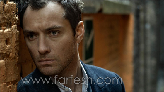 الممثل البريطاني جود لو يفوز بمعركة صور اطفاله  صورة رقم 15