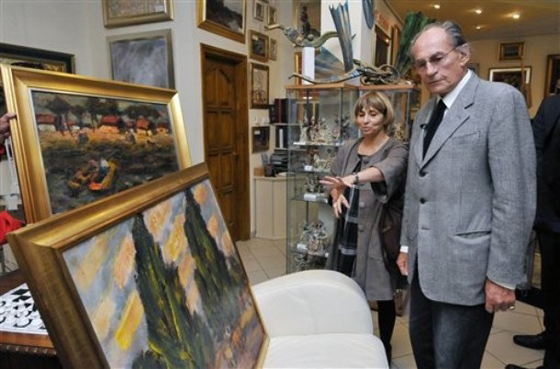 والد ساركوزي في مذكراته: كنت كثير التنقل بين النساء        صورة رقم 5