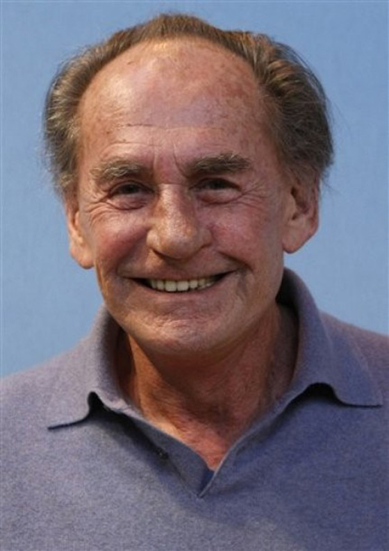 والد ساركوزي في مذكراته: كنت كثير التنقل بين النساء        صورة رقم 6