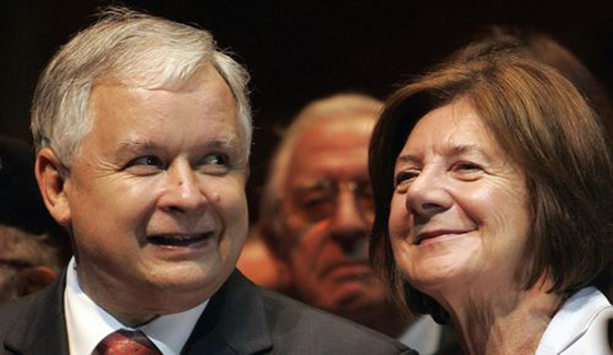 مصرع الرئيس البولندي وعدد من القادة في تحطم طائرة  صورة رقم 7