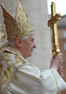 ملحدون يخططون لإعتقال البابا بتهمة ارتكاب جرائم ضد الإنسانية صورة رقم 1