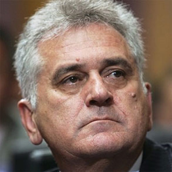 الفاظ نابية تمنع زعيم المعارضة الصربي من الكلام 3 أسابيع  صورة رقم 4